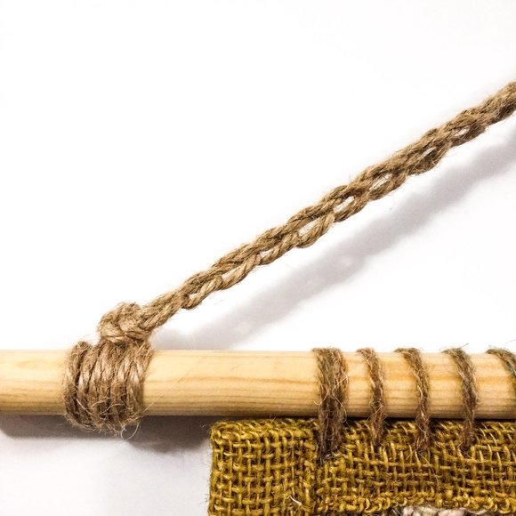 Wall fiber art macramé knit recycled handmade sweater vintage - Picture 3 of 9